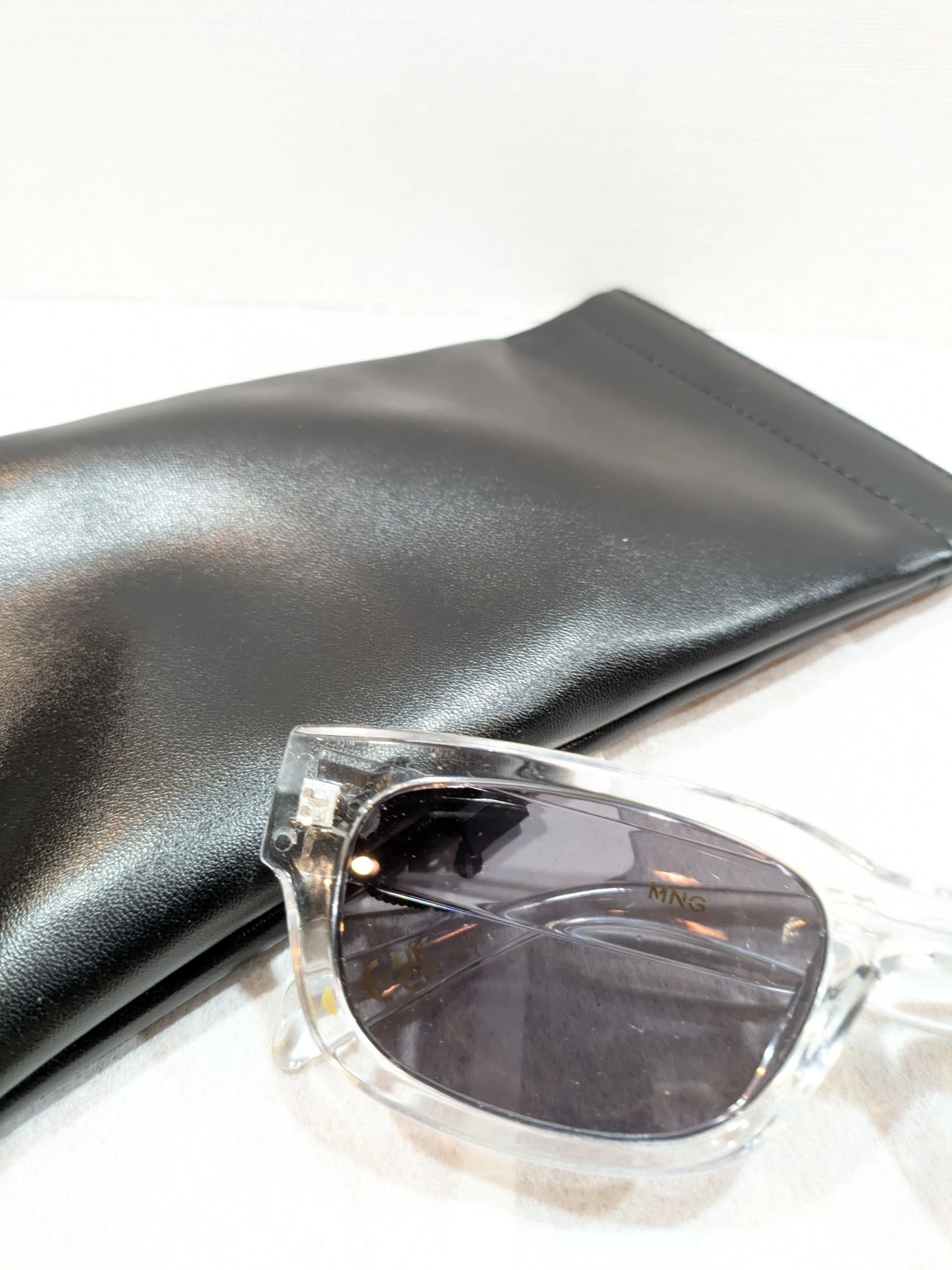 Gafas de Sol Rectangulares MNG (Mango) – Montura Transparente y Estilo Retro – photo 2